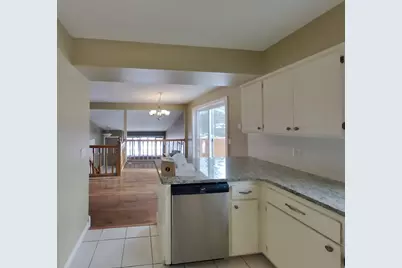 8641 Emerson Avenue N, Brooklyn Park, MN 55444 - Photo 10