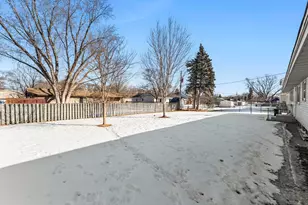 1700 72nd Ave N, Brooklyn Center, MN 55430 - Photo 8