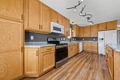 15635 Hallmark Path, Apple Valley, MN 55124 - Photo 12