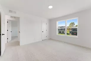 2423 Tyrone Dr, Shakopee, MN 55379 - Photo 12