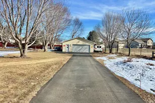 17229 Van Buren St NE, Ham Lake, MN 55304 - Photo 4