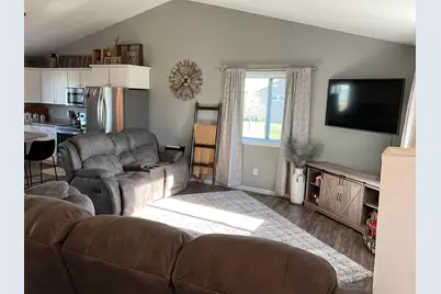 1218 8th Avenue NW, Perham, MN 56573 - Photo 8