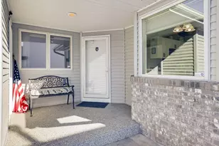 5670 Heather Ridge Dr, Shoreview, MN 55126 - Photo 2