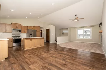 1070 Cubasue Avenue, Shakopee, MN 55379 - Photo 6