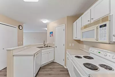 15816 Fleet Trail #237, Apple Valley, MN 55124 - Photo 12