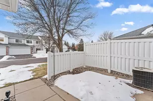 15816 Fleet Trail, Apple Valley, MN 55124 - Photo 4