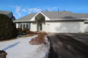 1511 Waters Edge Cir, Northfield, MN 55057 - Photo 2