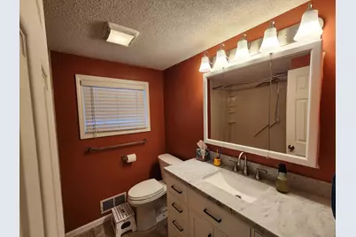 1814 Brookside Circle, Albert Lea, MN 56007 - Photo 34