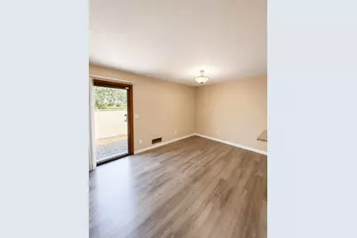 365 E 43rd Street, Minneapolis, MN 55409 - Photo 20