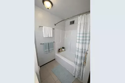 365 E 43rd Street, Minneapolis, MN 55409 - Photo 20