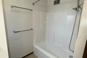 365 E 43rd St, Minneapolis, MN 55409 - Photo 32