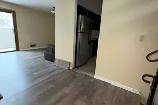 365 E 43rd St, Minneapolis, MN 55409 - Photo 14