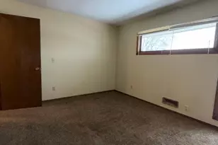 365 E 43rd St, Minneapolis, MN 55409 - Photo 34