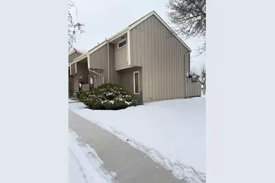 365 E 43rd Street, Minneapolis, MN 55409 - Photo 2