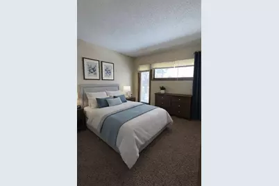 365 E 43rd Street, Minneapolis, MN 55409 - Photo 16