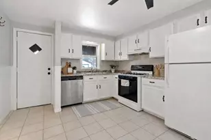 5216 Bryant Ave N, Minneapolis, MN 55430 - Photo 6