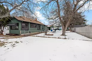 5216 Bryant Ave N, Minneapolis, MN 55430 - Photo 22