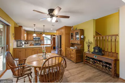 138 Dahlia Street, Mahtomedi, MN 55115 - Photo 4