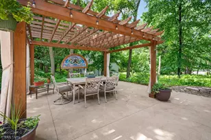 138 Dahlia St, Mahtomedi, MN 55115 - Photo 32