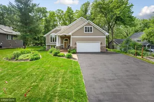 138 Dahlia St, Mahtomedi, MN 55115 - Photo 46