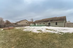 1350 Cottage Ln SE, Owatonna, MN 55060 - Photo 2