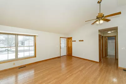 1350 Cottage Lane SE, Owatonna, MN 55060 - Photo 4