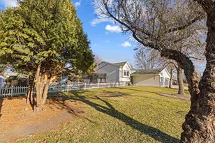 2918 Village Green Dr, Moorhead, MN 56560 - Photo 2