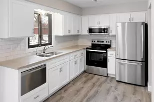 6909 Unity Ave N, Brooklyn Center, MN 55429 - Photo 10