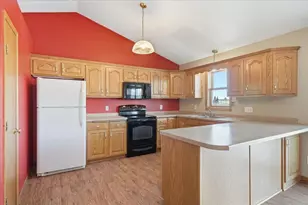 456 Walnut Ridge Dr, Glenwood City, WI 54013 - Photo 6