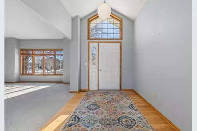 9136 Cambridge Alcove, Woodbury, MN 55125 - Photo 12