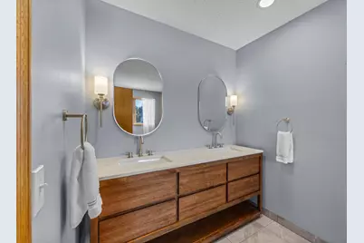 9136 Cambridge Alcove, Woodbury, MN 55125 - Photo 64