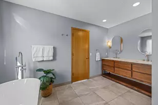 9136 Cambridge Alcove, Woodbury, MN 55125 - Photo 68