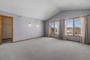 9136 Cambridge Alcove, Woodbury, MN 55125 - Photo 58