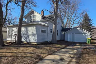 425 6th St, Tracy, MN 56175 - Photo 1