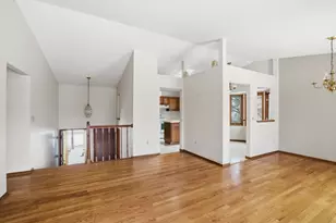 14705 Fieldcrest Ln, Burnsville, MN 55306 - Photo 4