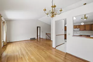 14705 Fieldcrest Ln, Burnsville, MN 55306 - Photo 6