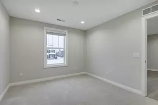 5073 Sandpebble Ln, Woodbury, MN 55129 - Photo 12