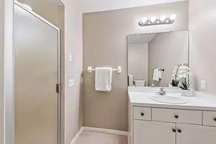 4902 Woodhurst Ln, Minnetonka, MN 55345 - Photo 48