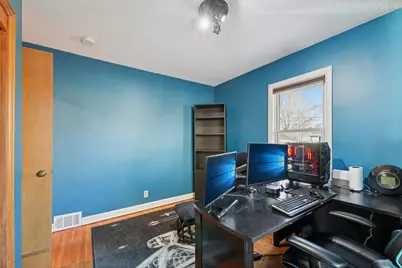 8408 Wentworth Avenue S, Bloomington, MN 55420 - Photo 20