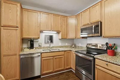 100 Clydesdale Trail #101, Medina, MN 55340 - Photo 12