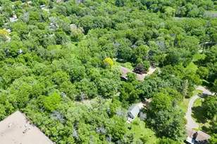 2217 Oakview Ln N, Plymouth, MN 55441 - Photo 12