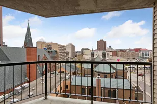 78 10th St E, Saint Paul, MN 55101 - Photo 18