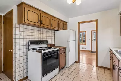 8308 Emerson Avenue S, Bloomington, MN 55420 - Photo 6