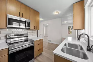 1000 Seminary Ave, Saint Paul, MN 55104 - Photo 24