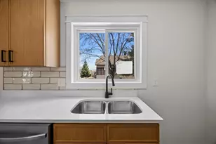 1000 Seminary Ave, Saint Paul, MN 55104 - Photo 26