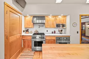 446 Main St S, Hutchinson, MN 55350 - Photo 8