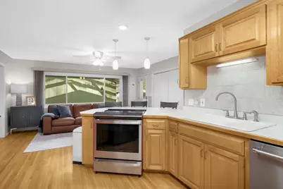 1695 Stanbridge Avenue, Roseville, MN 55113 - Photo 16