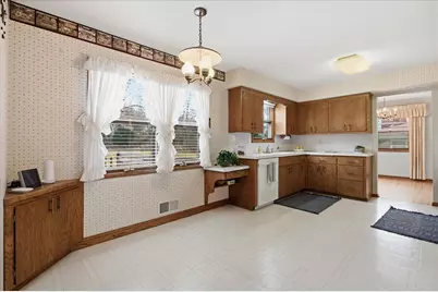 9801 13th Avenue S, Bloomington, MN 55425 - Photo 6