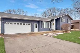 107 Donita Ave, Marshall, MN 56258 - Photo 2