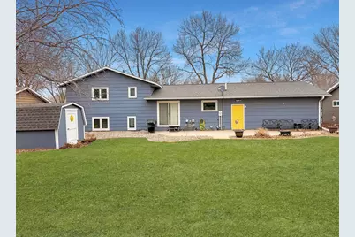 107 Donita Avenue, Marshall, MN 56258 - Photo 6